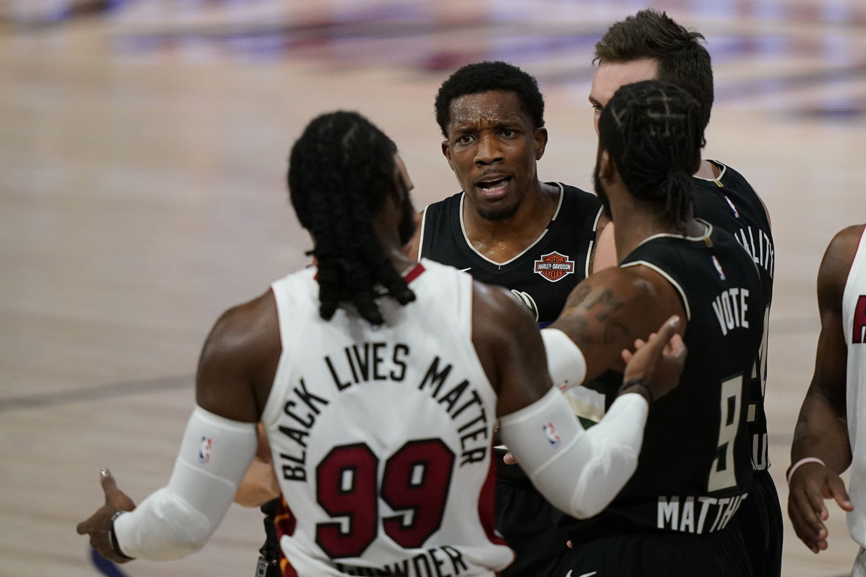 Heat 116, Bucks 114
